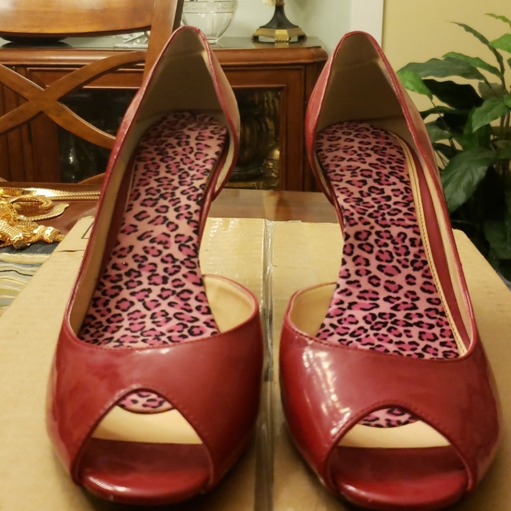 Red shoes